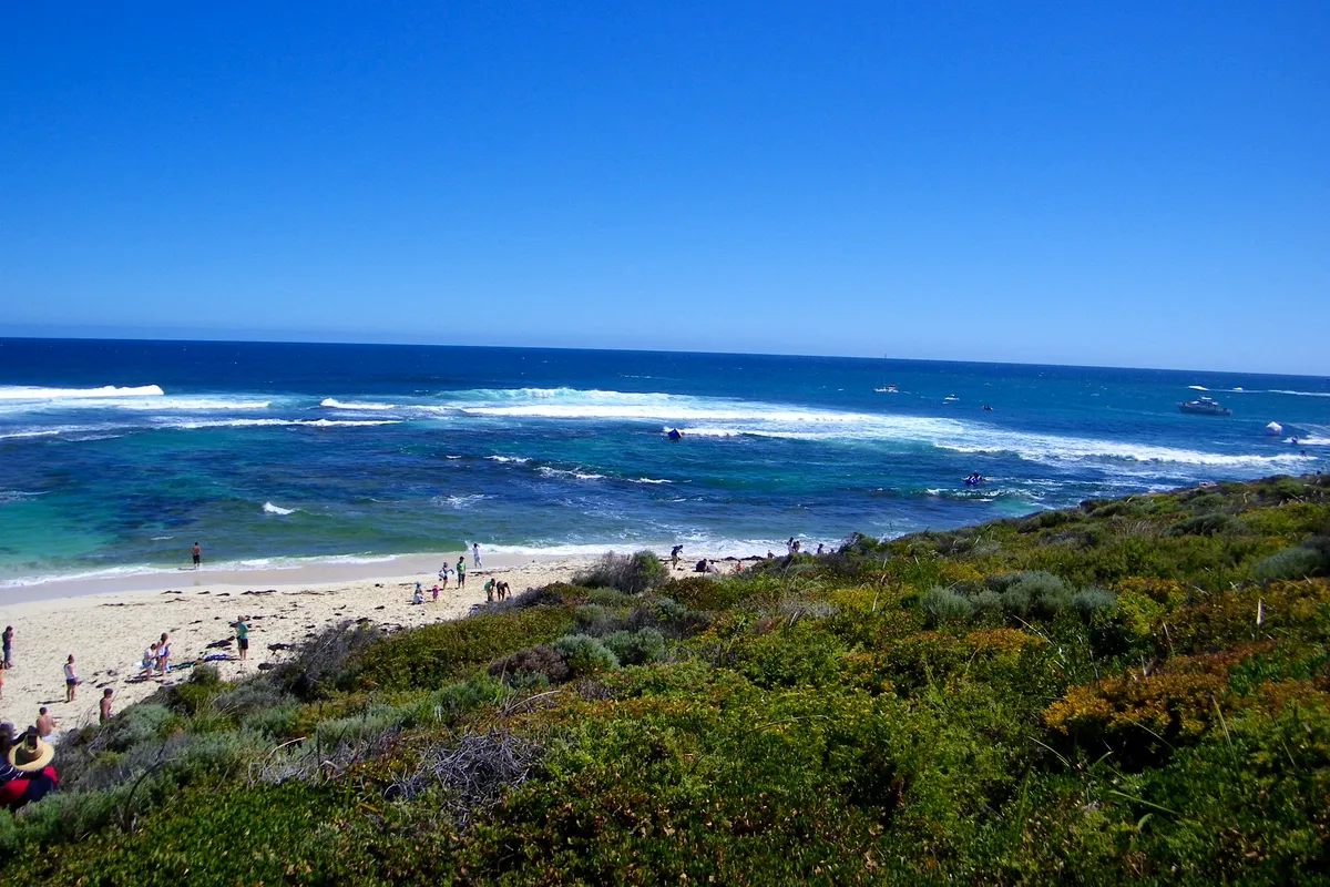 Waves and spectators at Surfers Point, Margaret River
