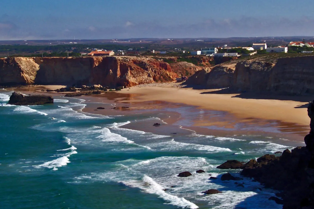 Waves rolling into Praia do Tonel below the cliffs of Sagres